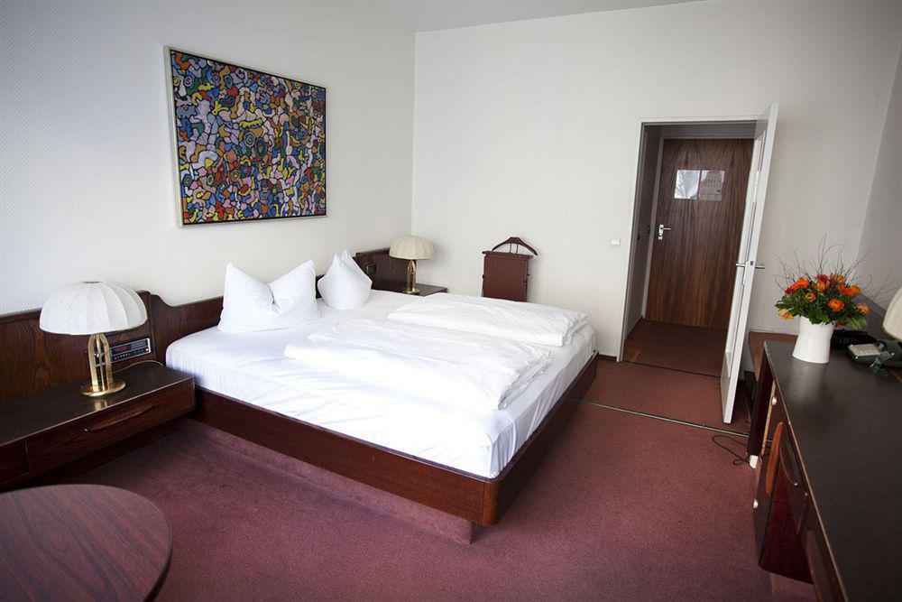 Quentin Berlin Hotel Am Kurfuerstendamm Ngoại thất bức ảnh
